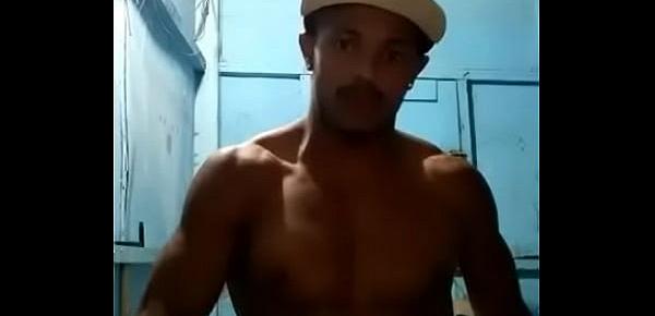 Vinicius Gomes 23 anos BrasileiroSP - Praia Grande Moreno Pauzudo